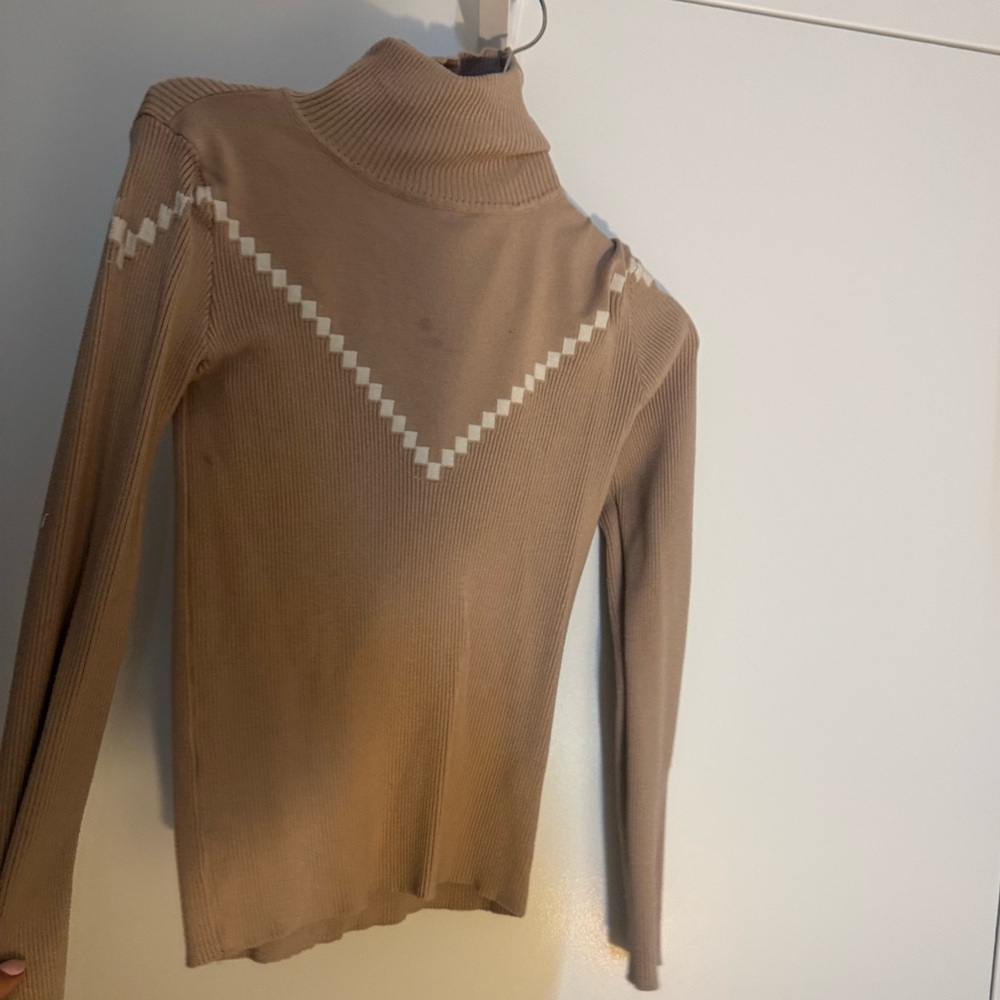 Turtleneck Ribbed Sweater with Contrast Chevron Detail - Creamy Tan